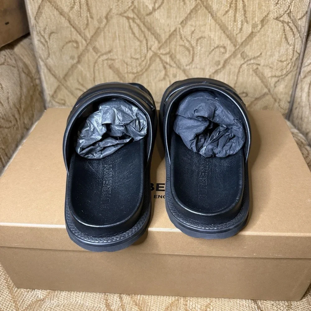 Burberry London England EKD Embossed Leather Slides Black Men's Size US 7 UK 6